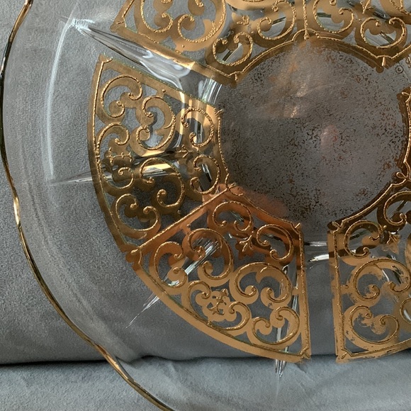 Vintage George’s Briard 22kt gold glass plate with small...